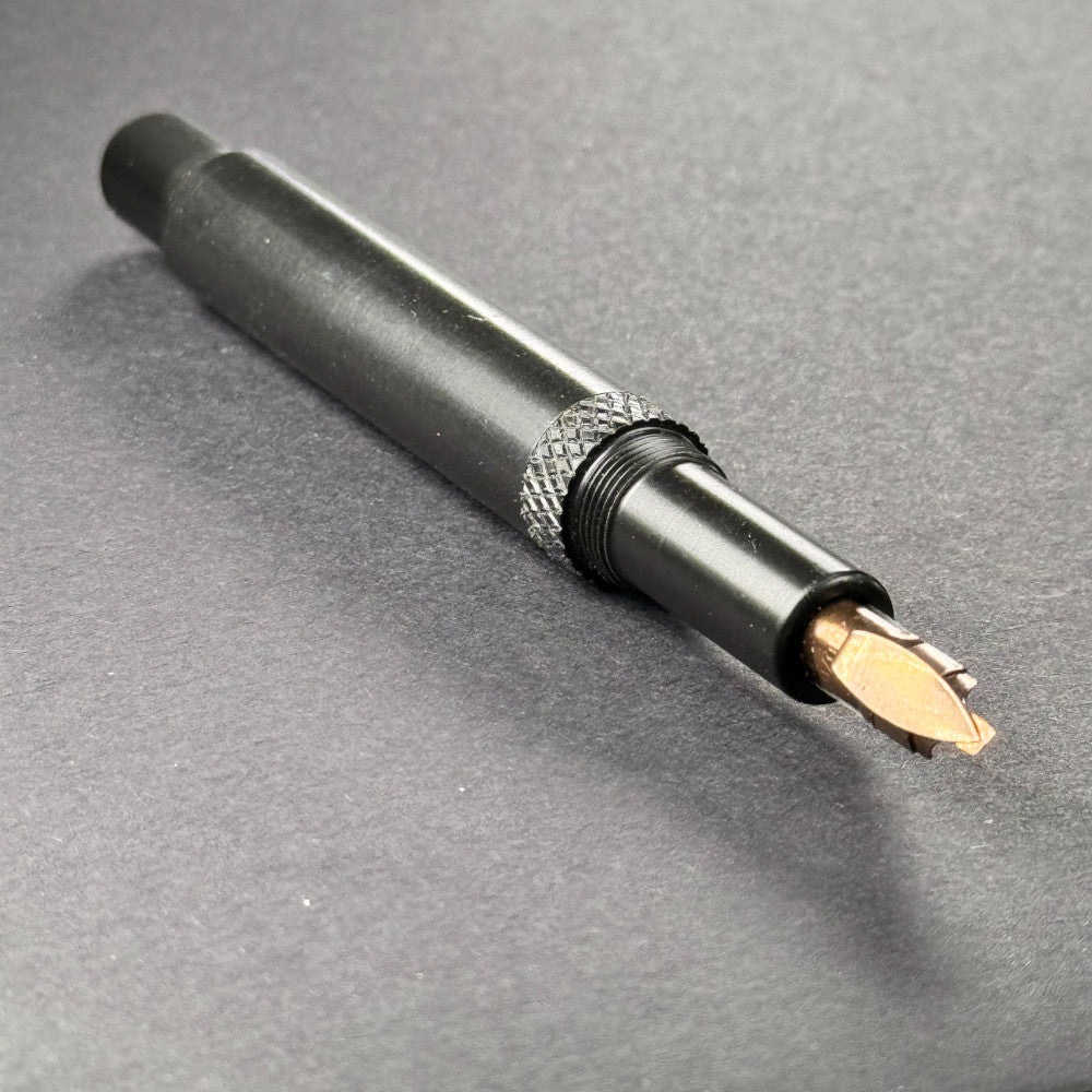 Brause Bandzug Classic Fountain Pen on black background
