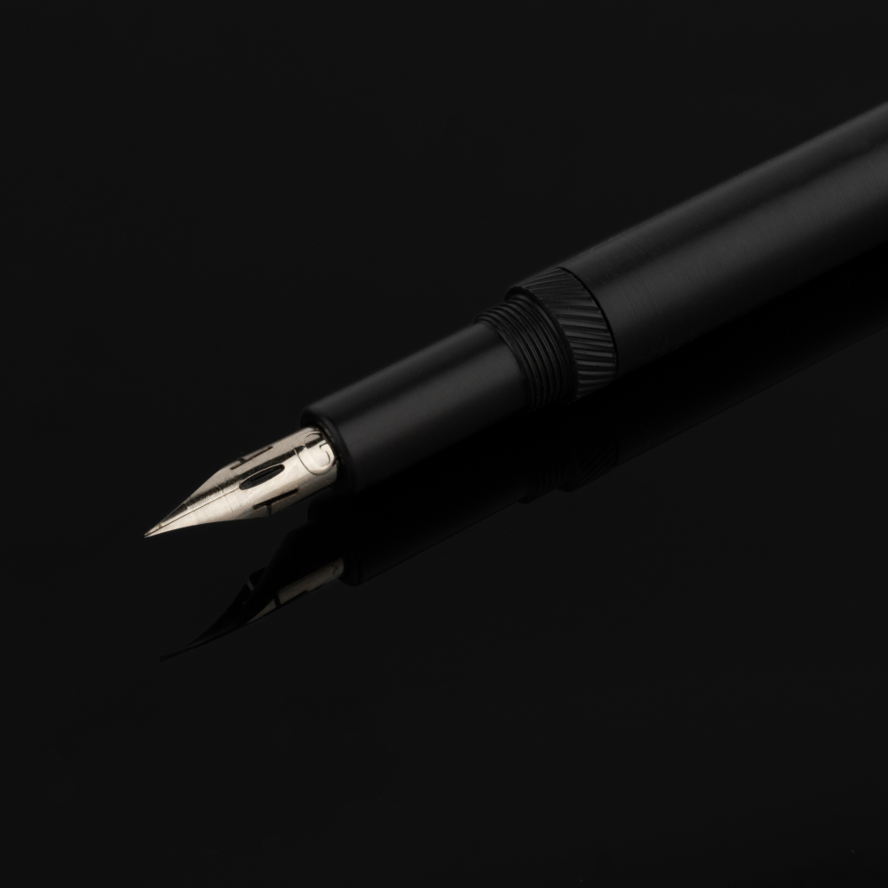 Classic Manga G Fountain Pen Set