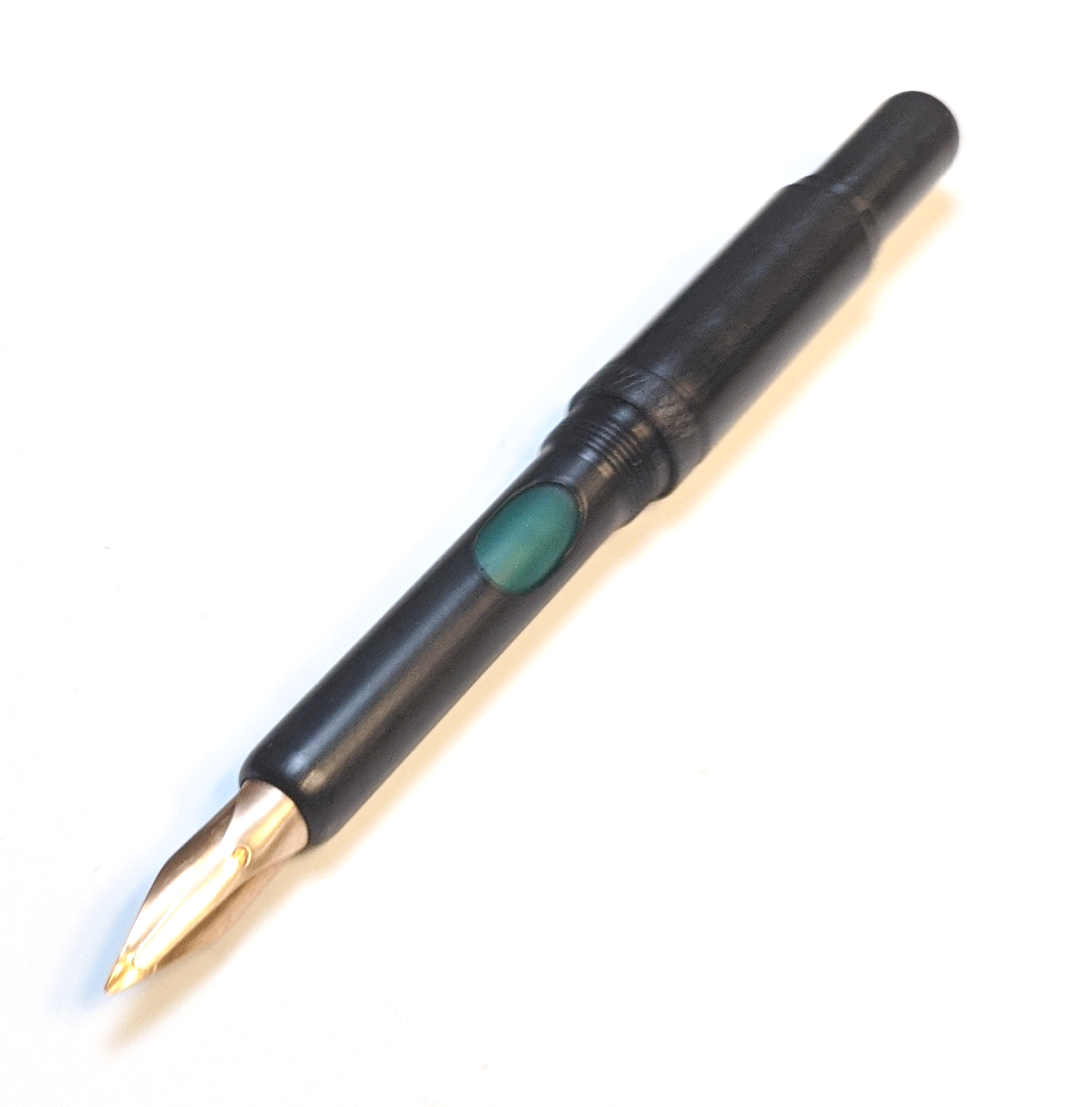 Sketch Nib Classic Pump Pen held with Overfeed main photo